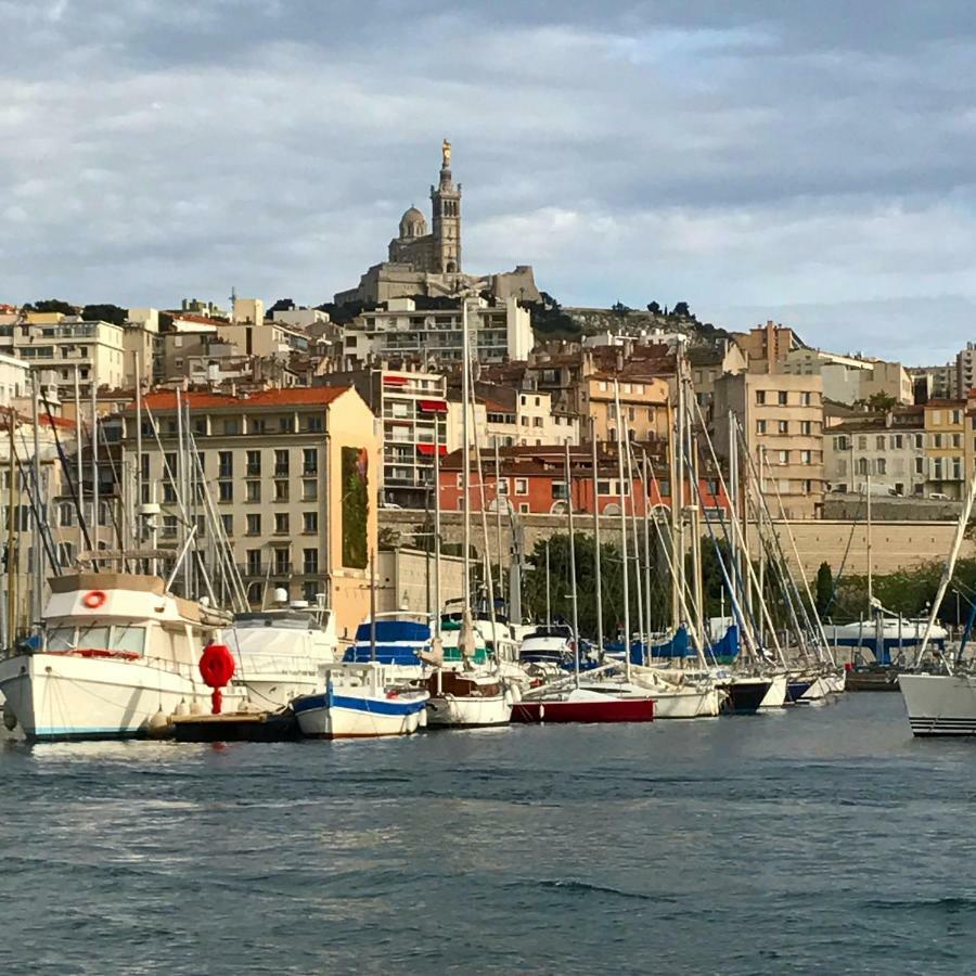 Le Penequet : L'Appartement Du Vieux Port ☺ Marseille Bagian luar foto